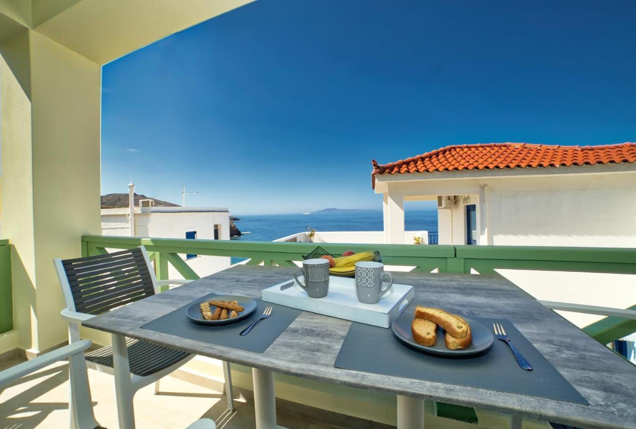 Corali Suites Andros Batsíon Exterior photo
