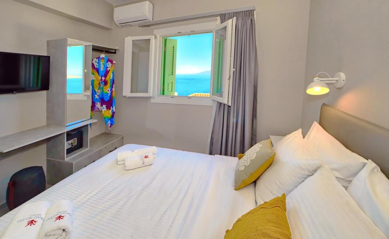 Corali Suites Andros Batsíon Room photo