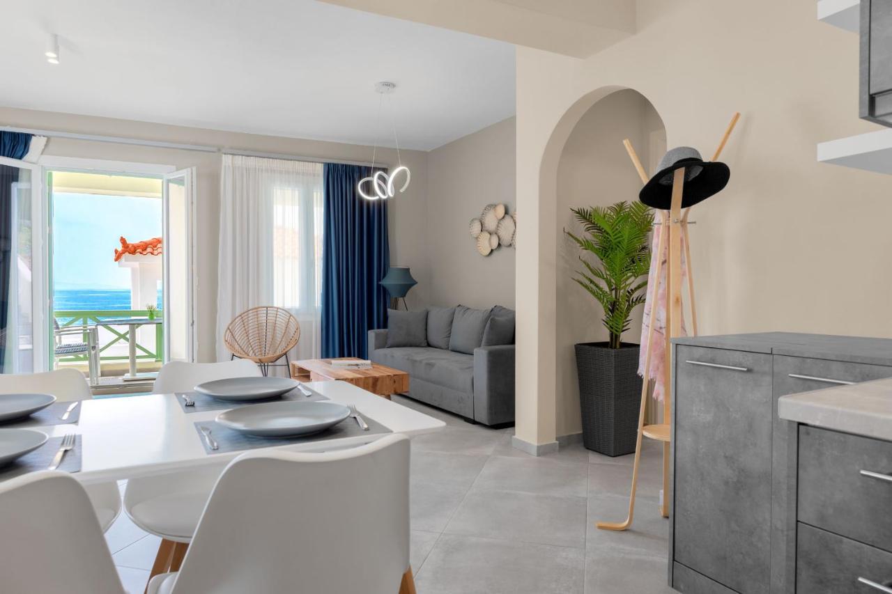 Corali Suites Andros Batsíon Exterior photo