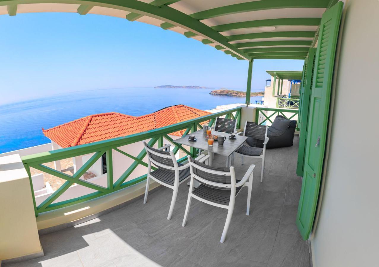 Corali Suites Andros Batsíon Exterior photo